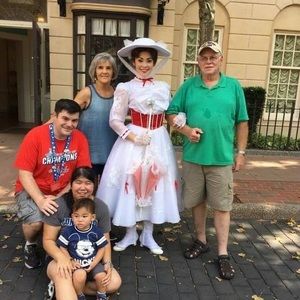 Meet your Posher, Faye